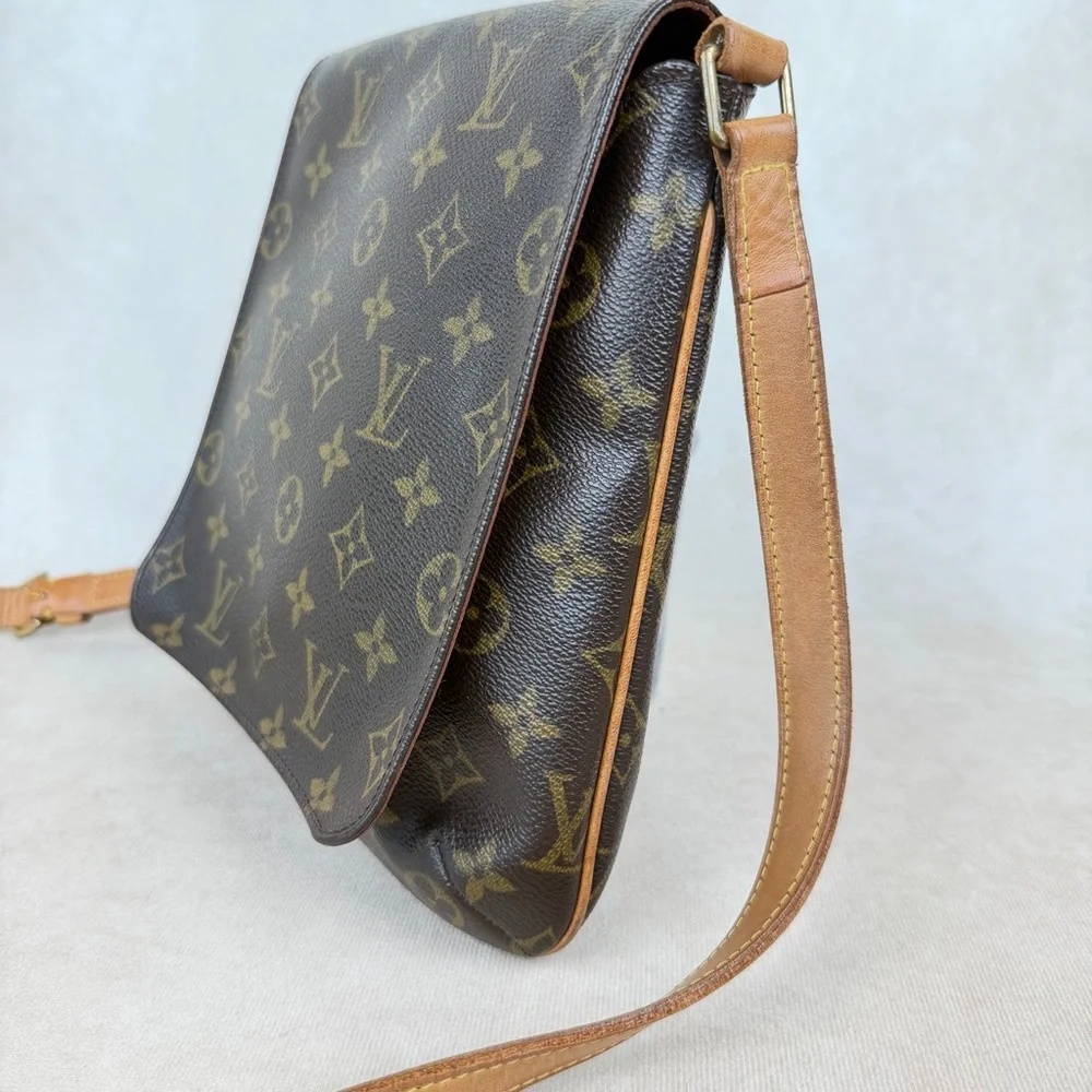 Louis Vuitton Musette Salsa PM Monogram Crossbody Messenger Bag Adjustable Strap